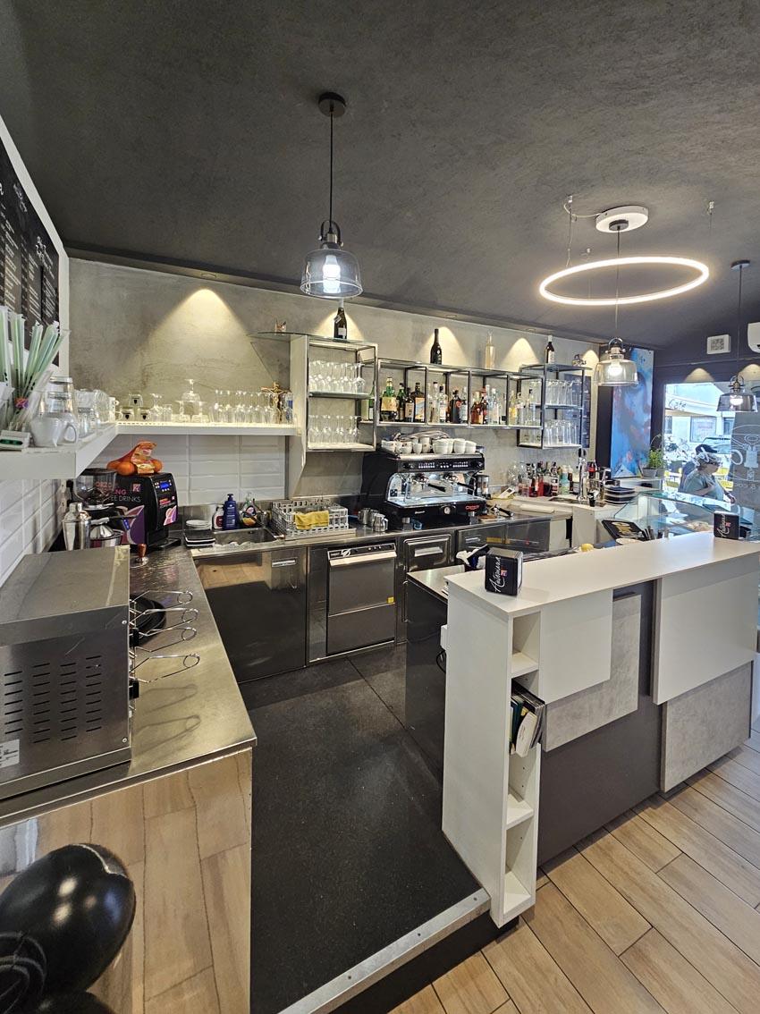 ATTIVITA' DI BAR BEN AVVIATA IN CORSO DEL POPOLO A CHIOGGIA