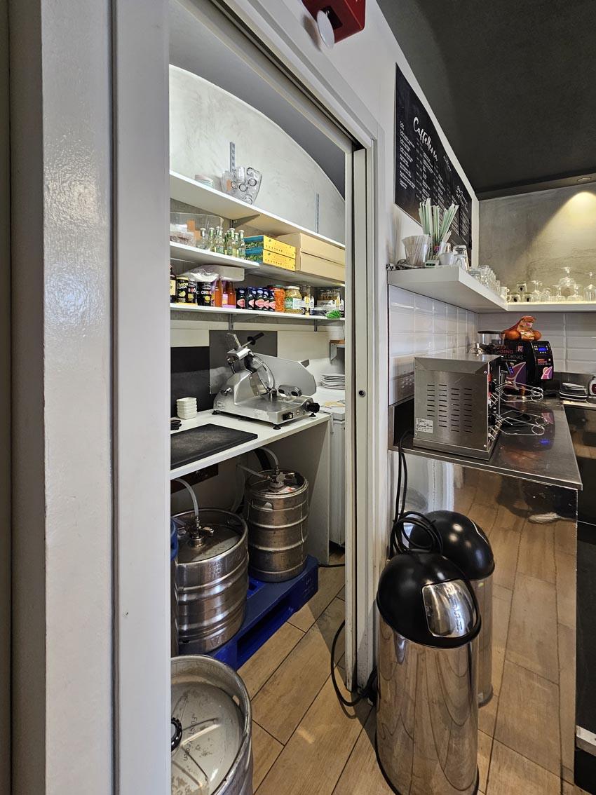 ATTIVITA' DI BAR BEN AVVIATA IN CORSO DEL POPOLO A CHIOGGIA