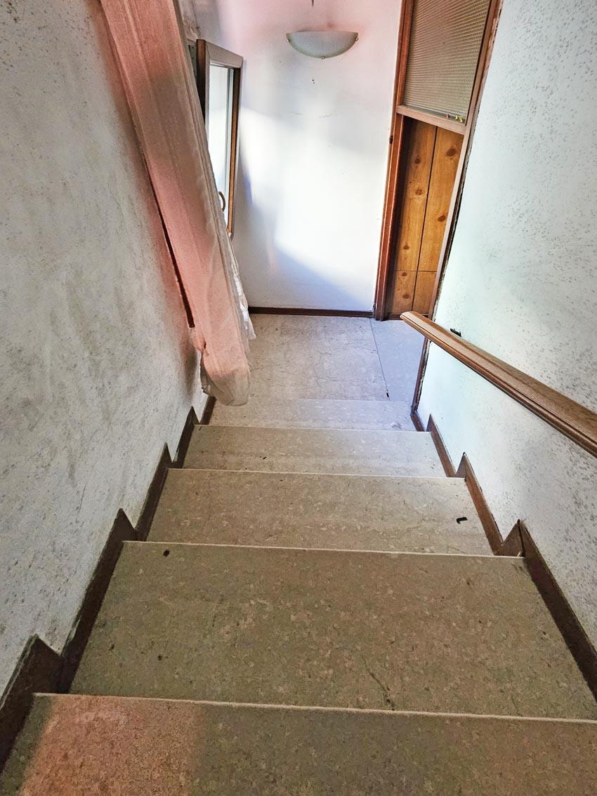 CASA IN CENTRO A SOTTOMARINA  A DUE PASSI DAL MARE, SU DUE UNITA IMMOBILIARI