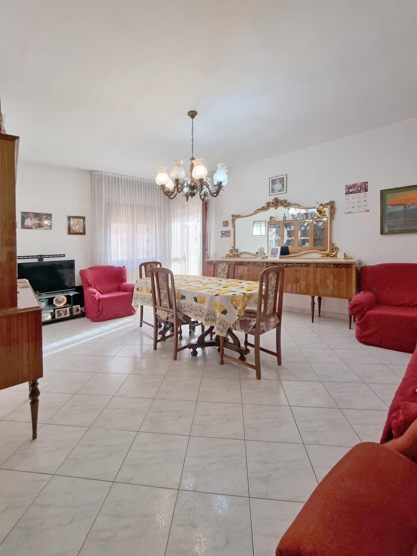 CHIOGGIA - TOMBOLA  APPARTAMENTO CON ASCENSORE