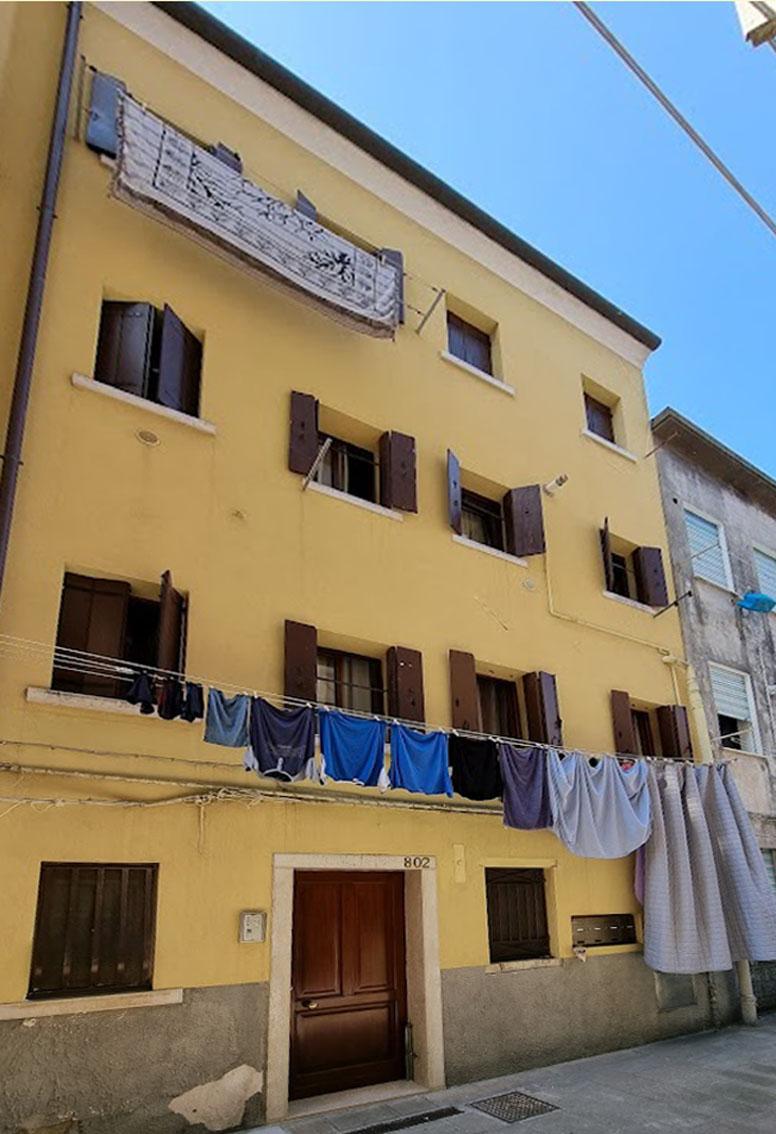 Chioggia, centro storico appartamento con cantina