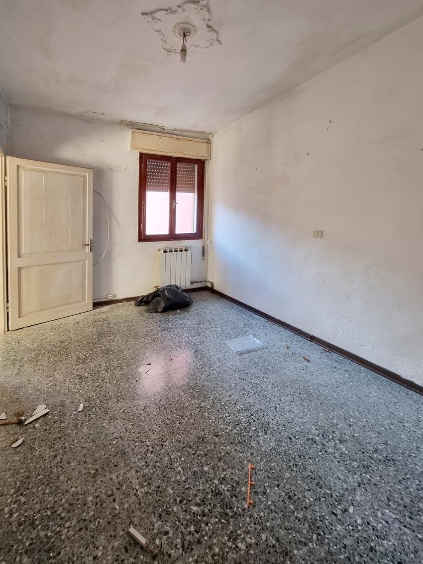 Chioggia Sottomarina centro storico casa con cortile e terrazza