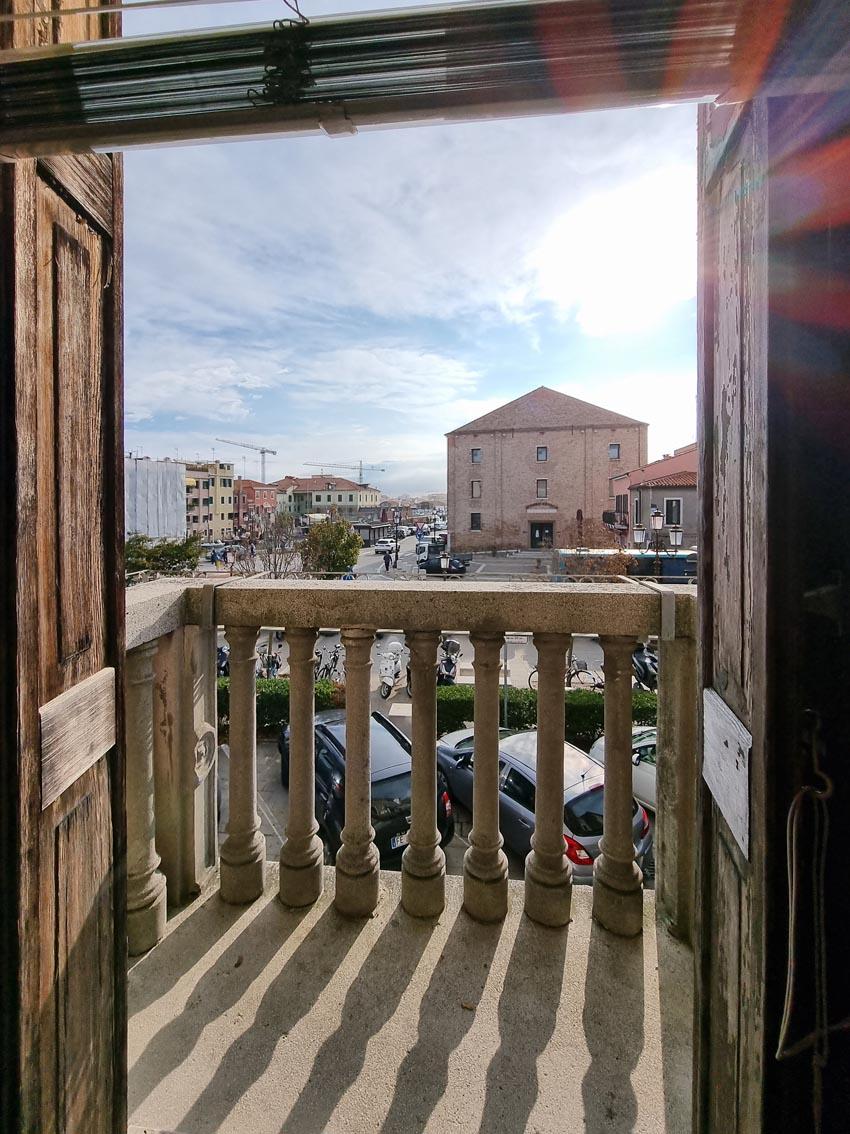 CHIOGGIA PICCOLO COMPLESSO RESIDENZIALE IN CENTRO STORICO CON POSTI AUTO