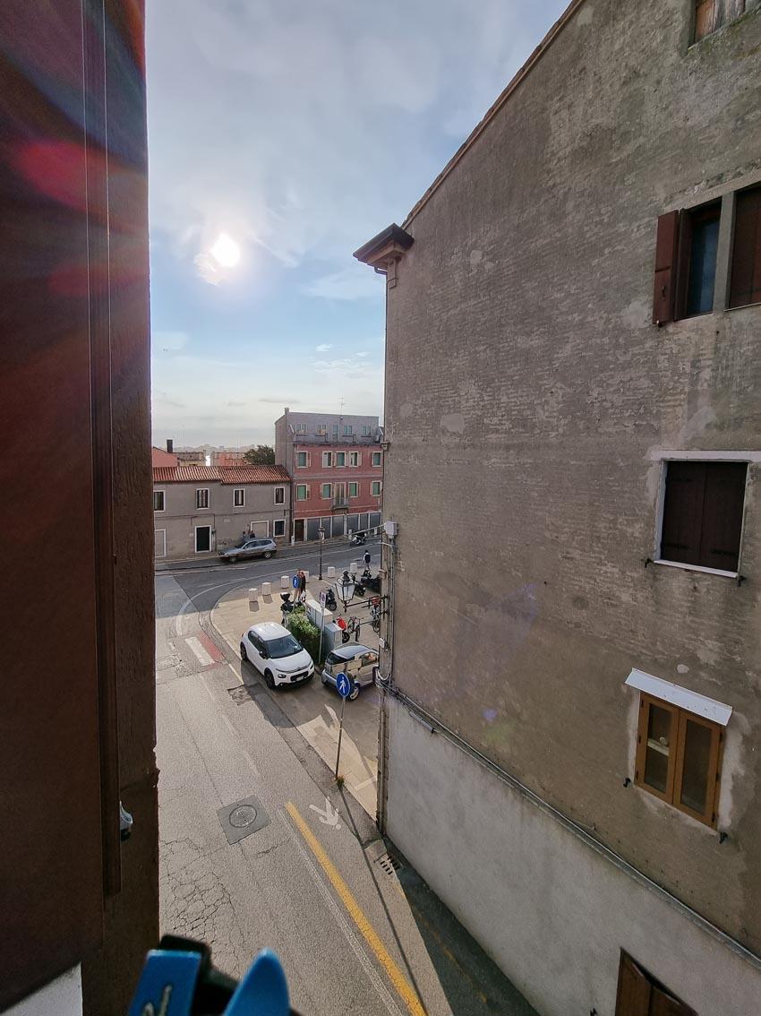 CHIOGGIA PICCOLO COMPLESSO RESIDENZIALE IN CENTRO STORICO CON POSTI AUTO